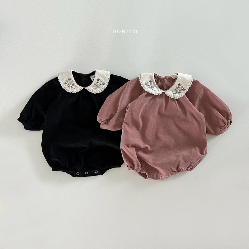 bonito / corduroy flower collar suit