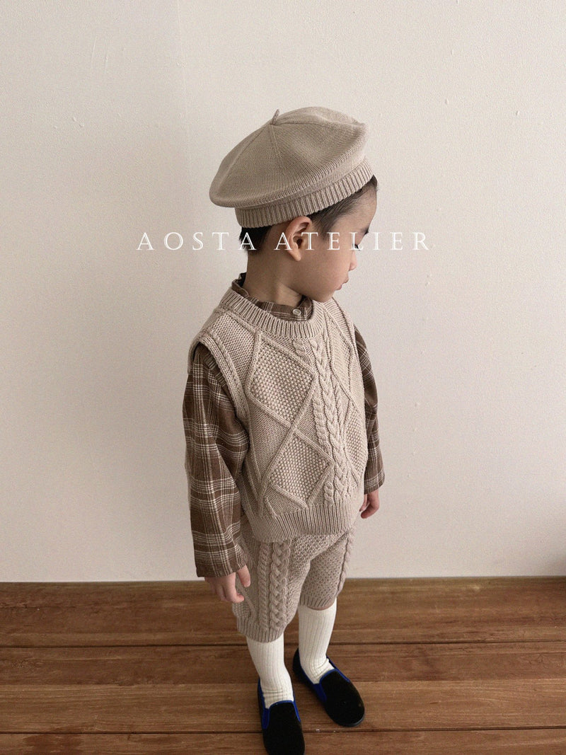 aosta / knit vest