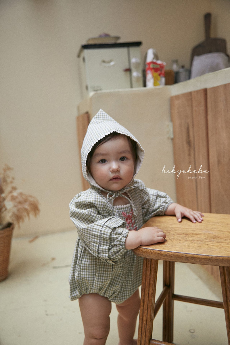 hi byebebe / bebe bell check suit