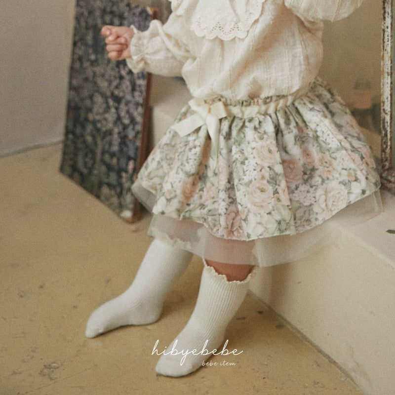 hi byebebe / bebe rose garden skirt