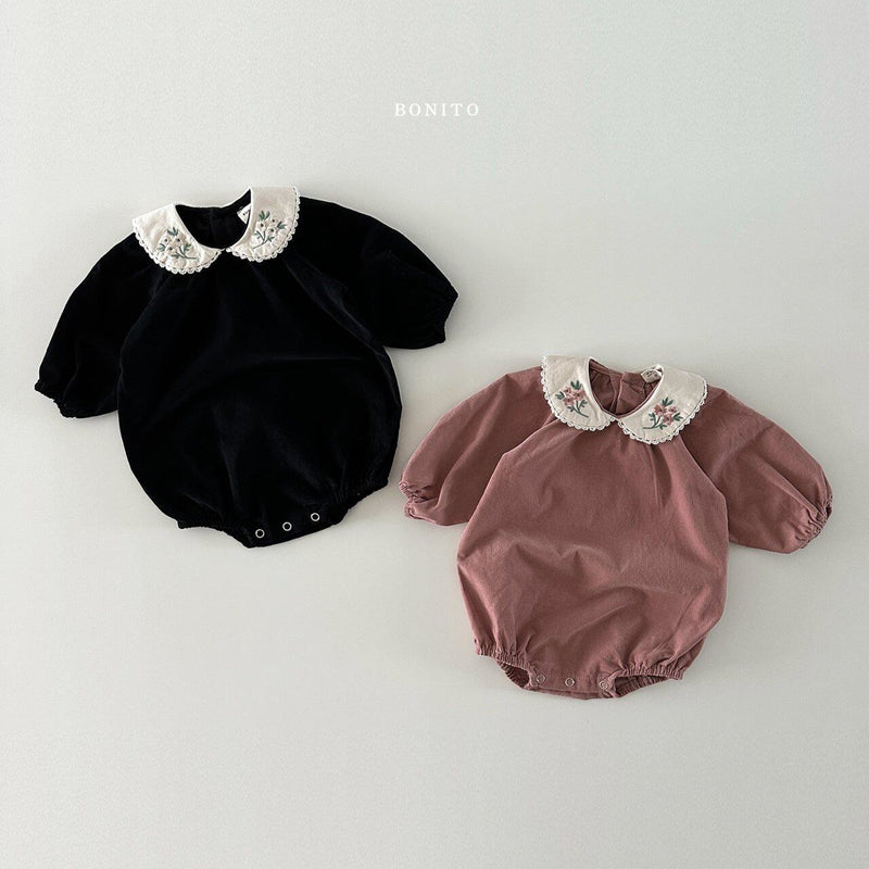 bonito / corduroy flower collar suit