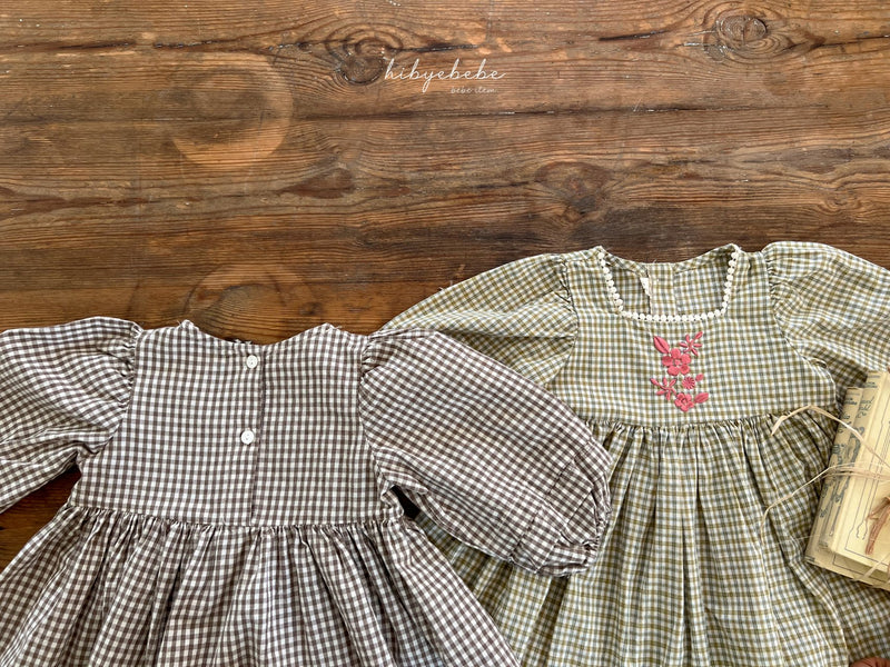 hi byebebe / bebe bell check  one-piece