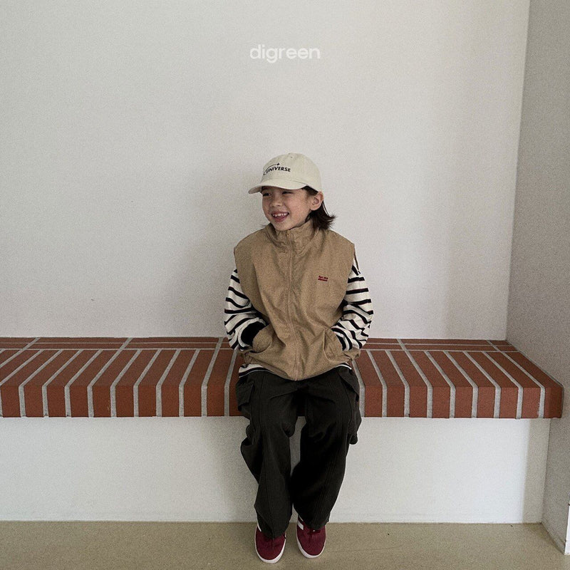 digreen /  afternoon vest