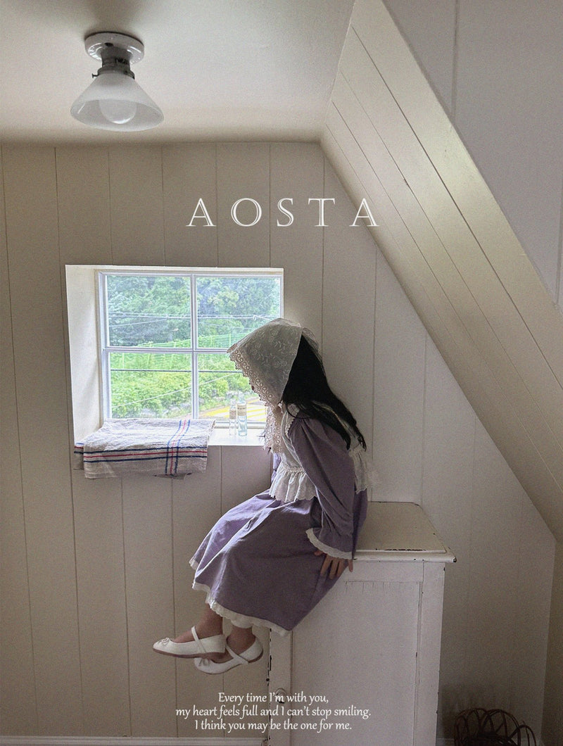aosta / lace bonnet