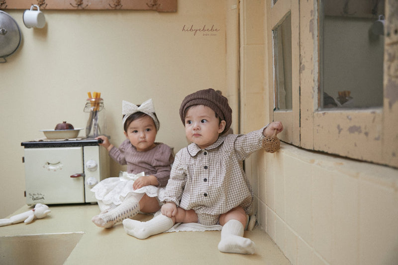hi byebebe / bebe phillips color suit