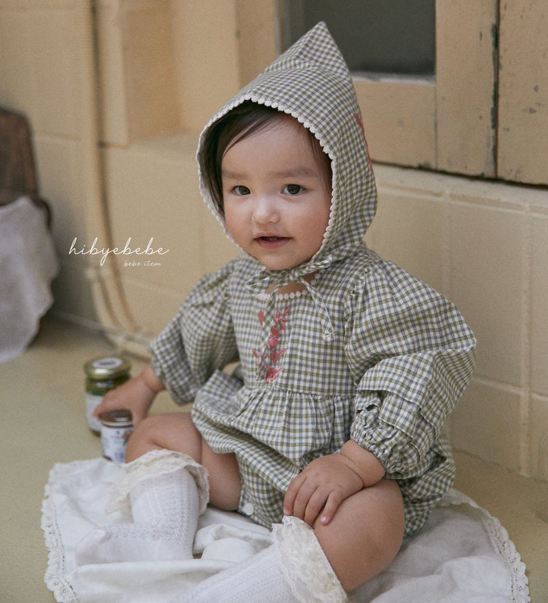 hi byebebe / bebe bell check suit