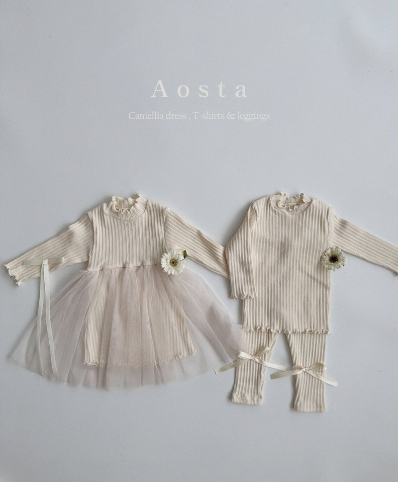 aosta / camellia tee