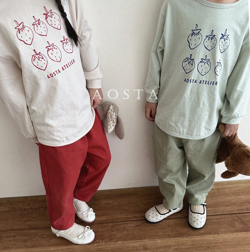 aosta / strawberry tee