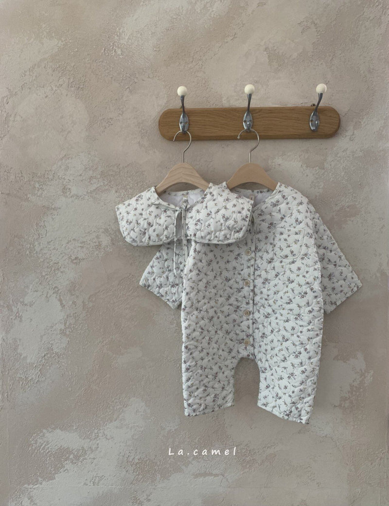 la camel / honey padding suit2023