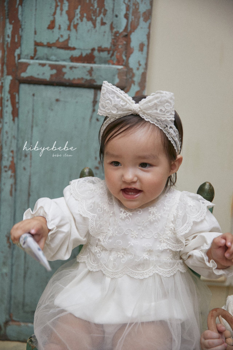 hi byebebe / beberibbon hairbunt