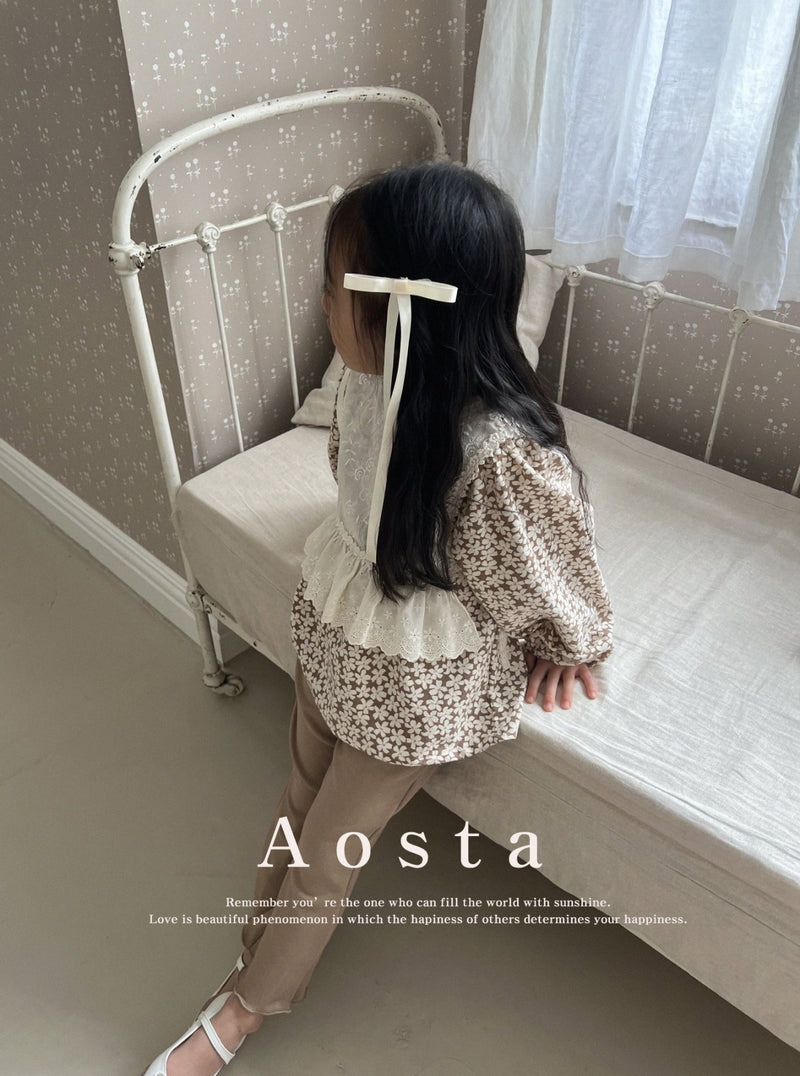 aosta / lace vest