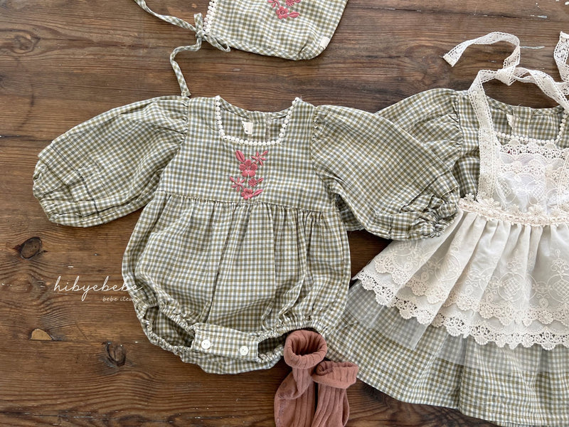 hi byebebe / bebe bell check suit