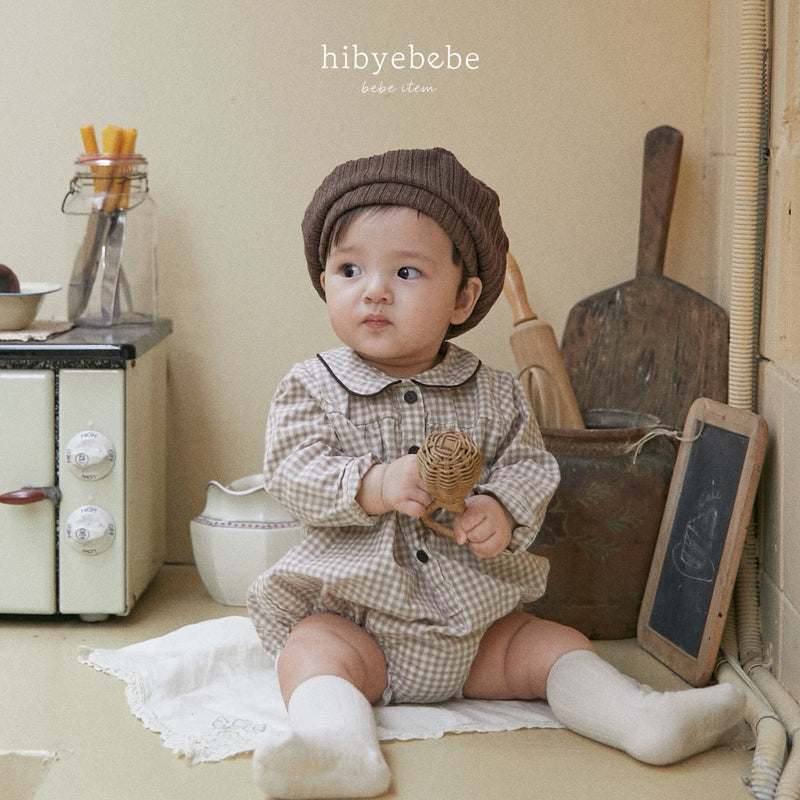hi byebebe / bebe phillips color suit