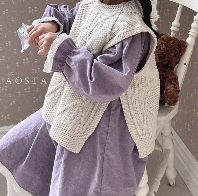 aosta / knit vest