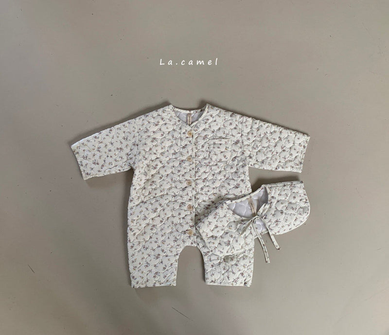 la camel / honey padding suit2023