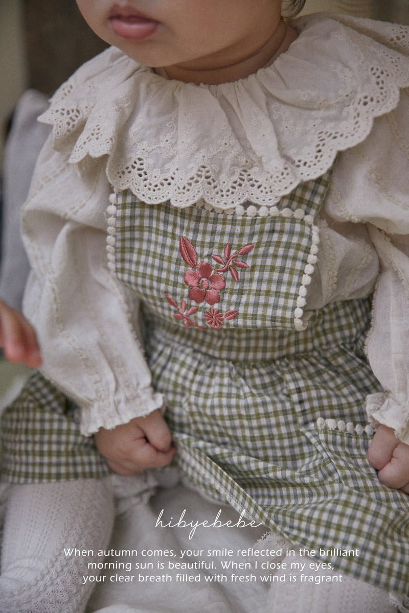 hi byebebe / bebe bell check suspender skirt