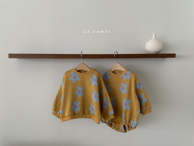 la camel / daisy knit tee