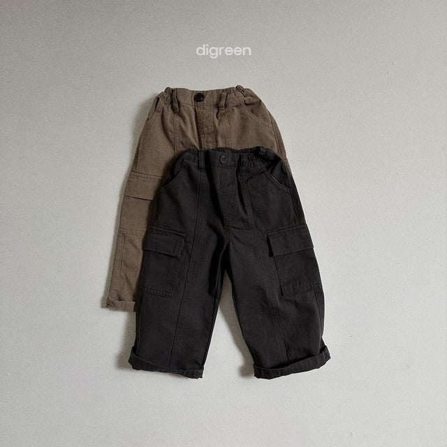 digreen / cargo pants