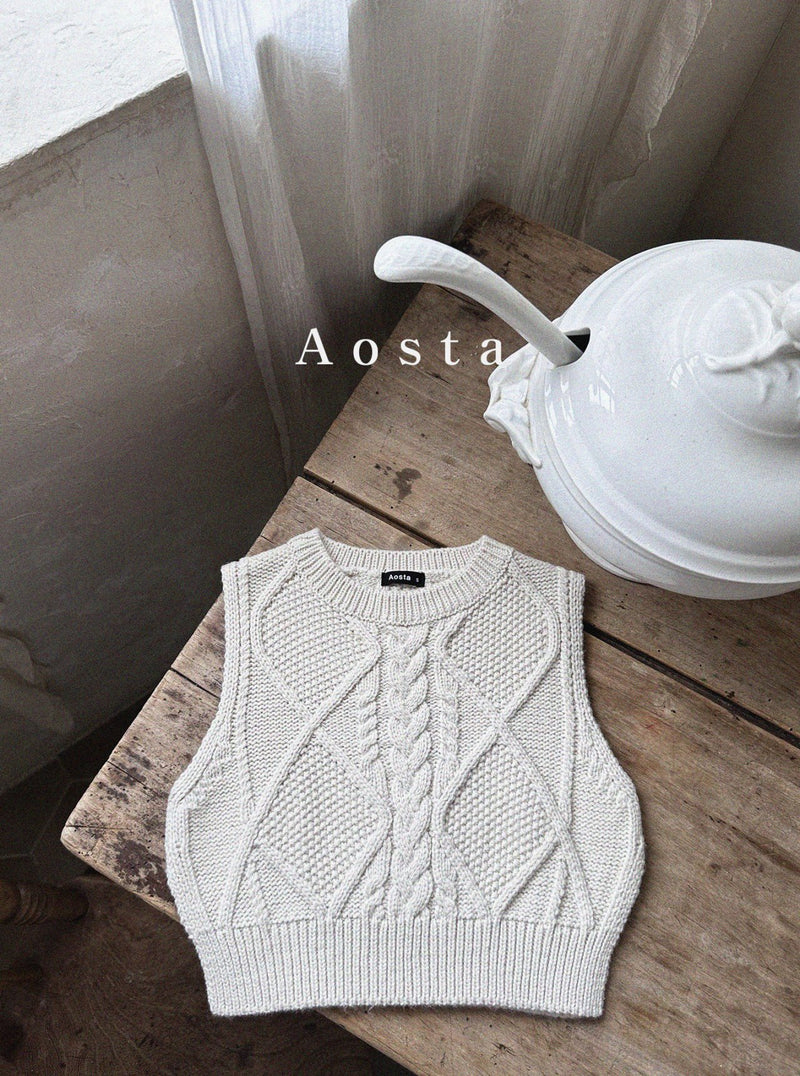 aosta / knit vest
