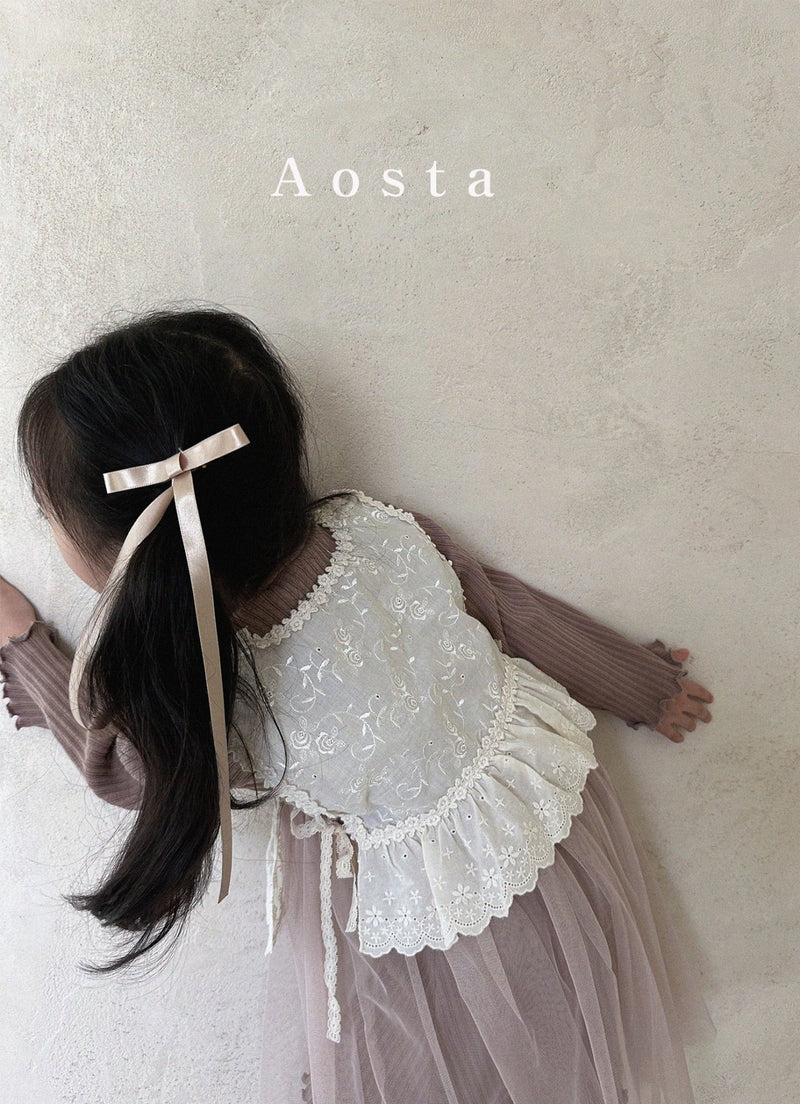 aosta / lace vest