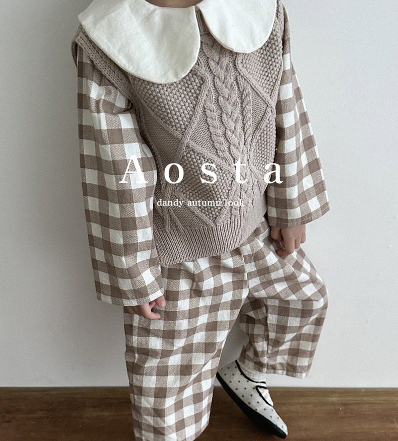 aosta / knit vest