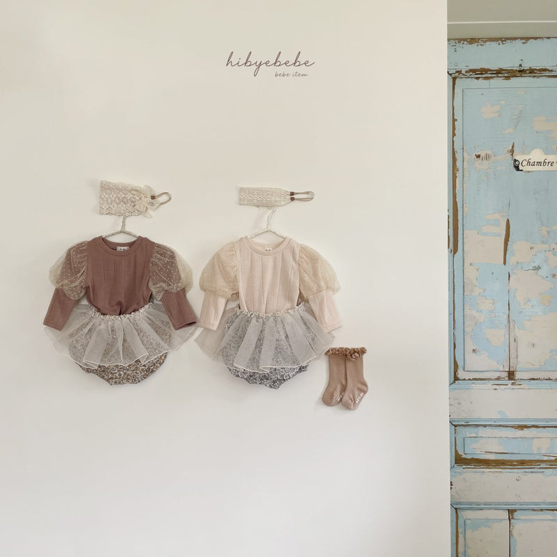 hi byebebe / bebe roman puff tee