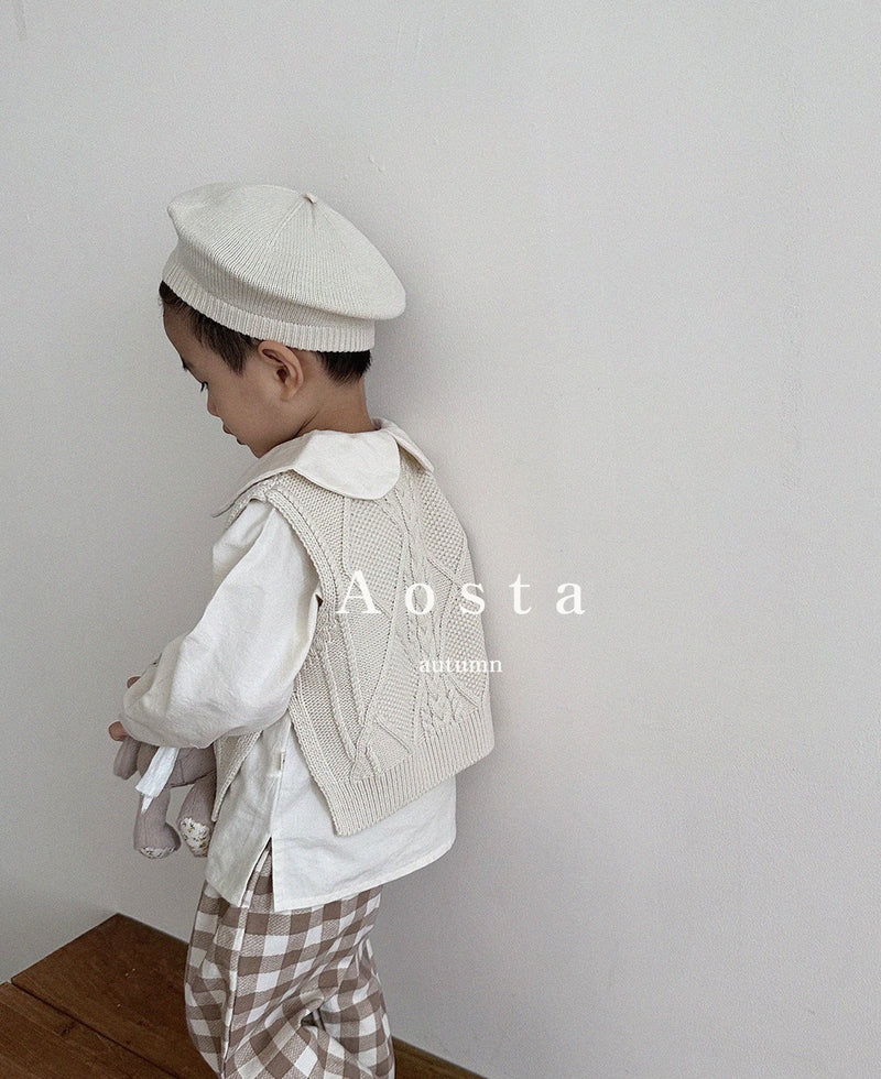aosta / knit vest