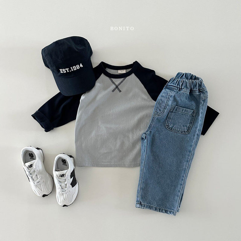 bonito / Guy raglan tee