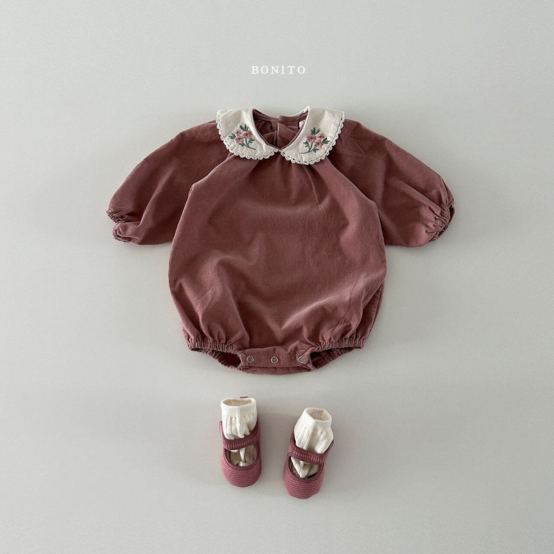bonito / corduroy flower collar suit