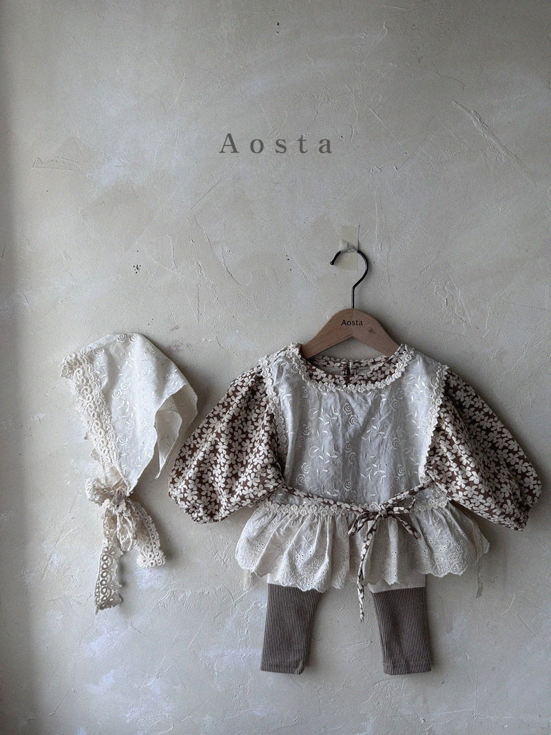 aosta / lace vest
