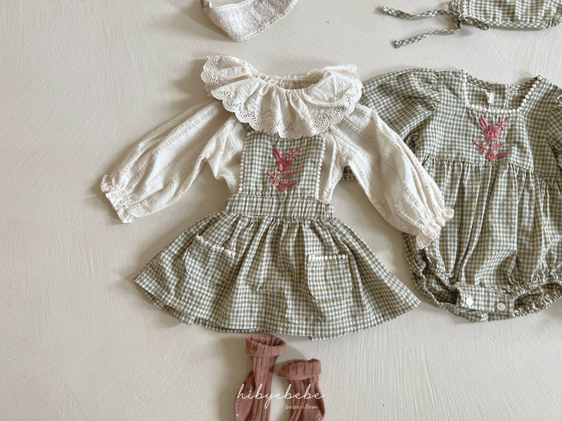 hi byebebe / bebe bell check suspender skirt