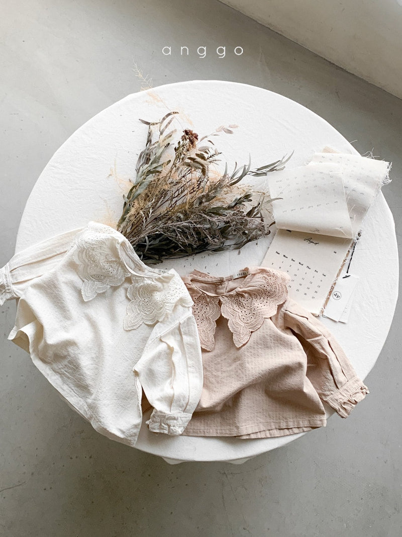 即納　anggo / ricotta blouse