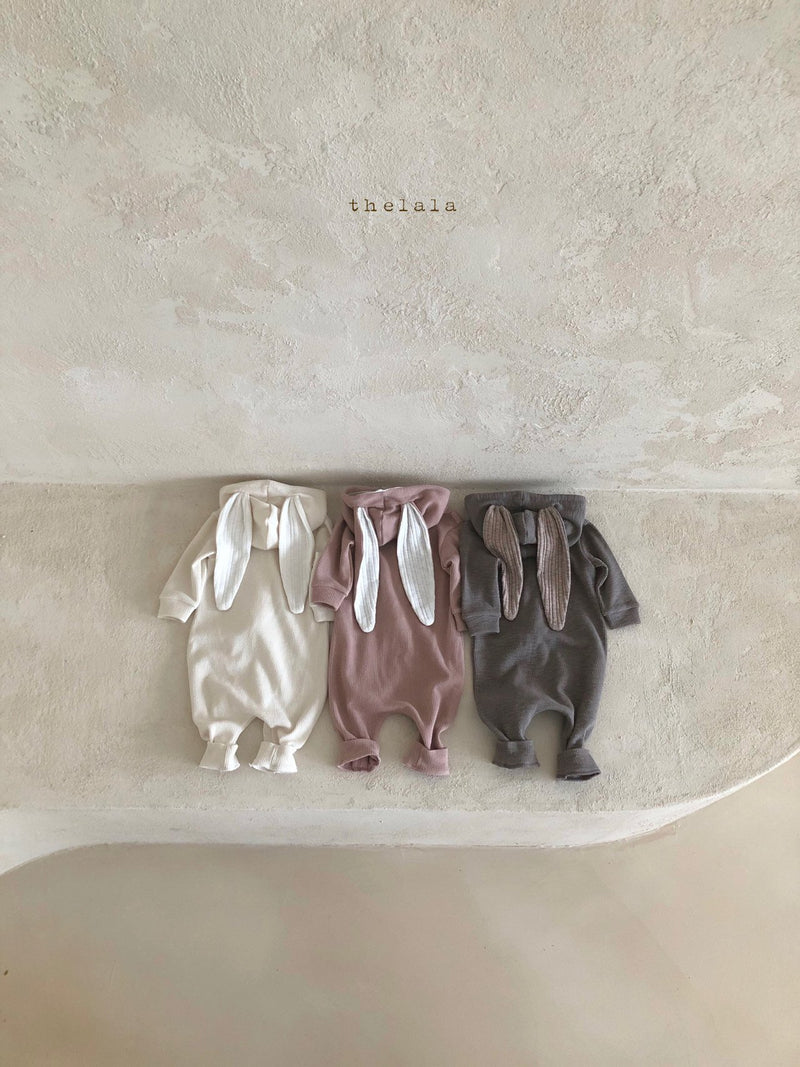 thelala / rabbit suit