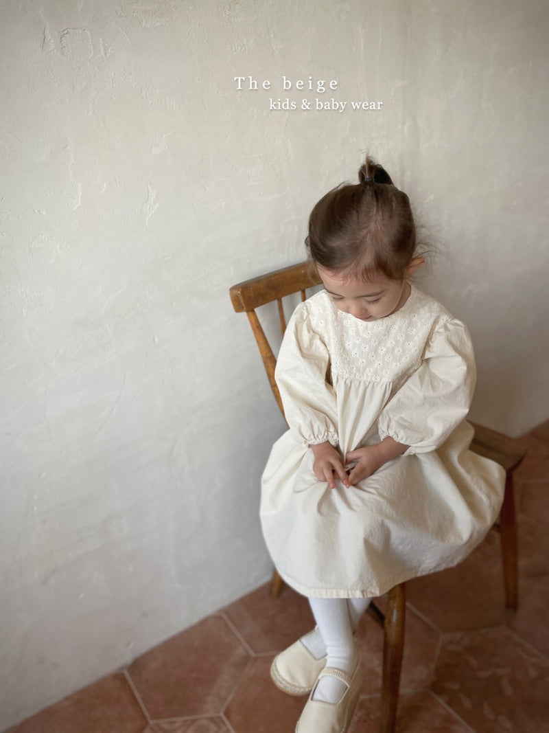 即納 the beige / flower lace one-piece